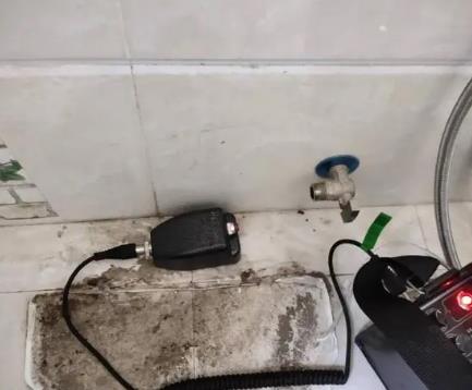 黄冈市屋顶漏水维修公司分享下卫生间漏水的危害及解决方法